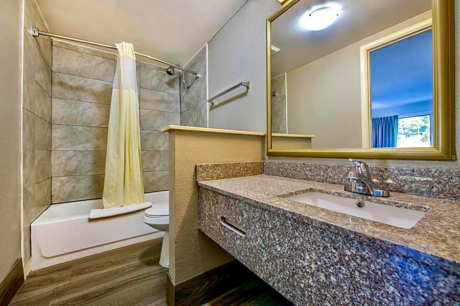 Motel 6 Birmingham, AL - Medical Center - nverness Hwy 280