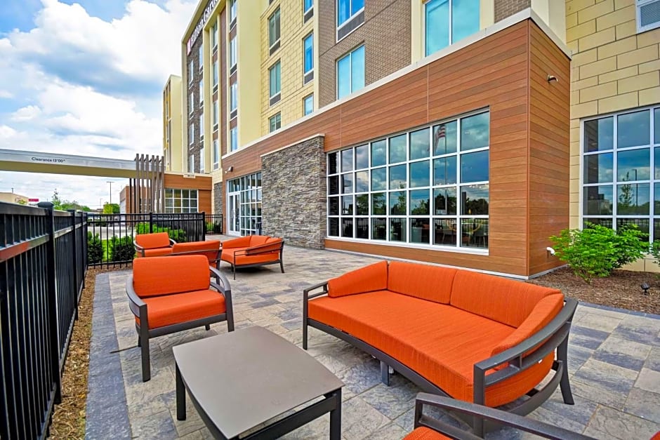 Hilton Garden Inn Lansing West