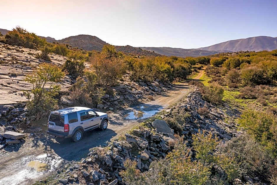 Rafkos Mansion with Private Pool and Amazing View