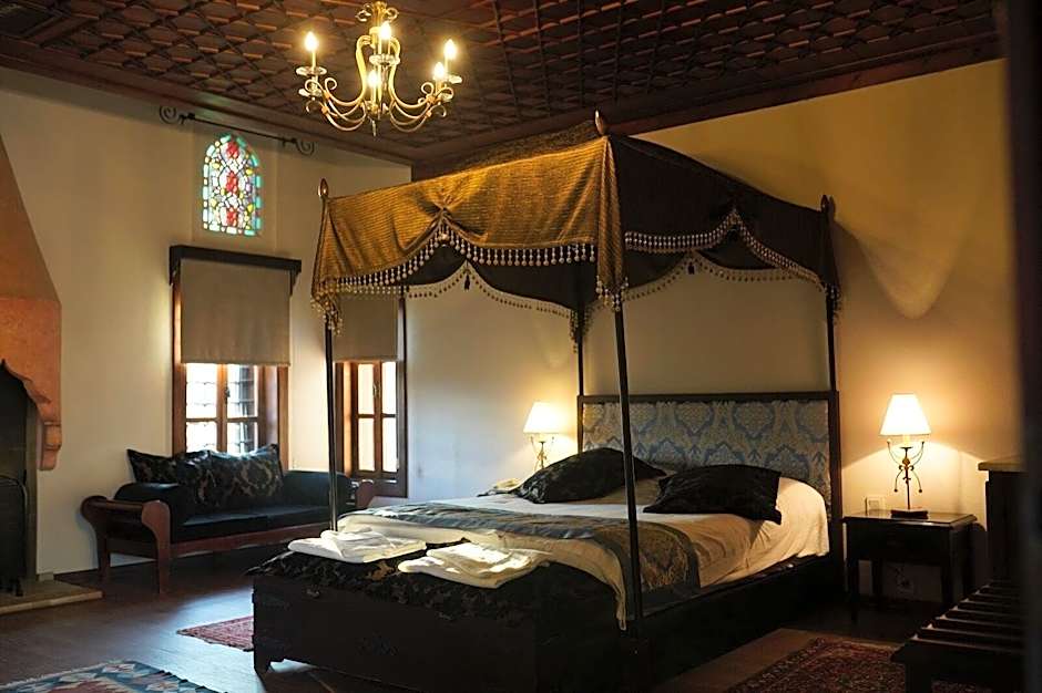 Otantik Hotel Club & Spa