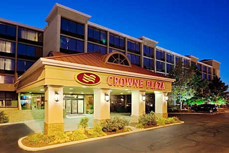 Crowne Plaza Cleveland Airport By IHG