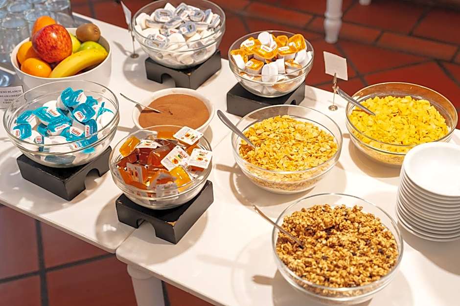 Loi Suites Esmeralda