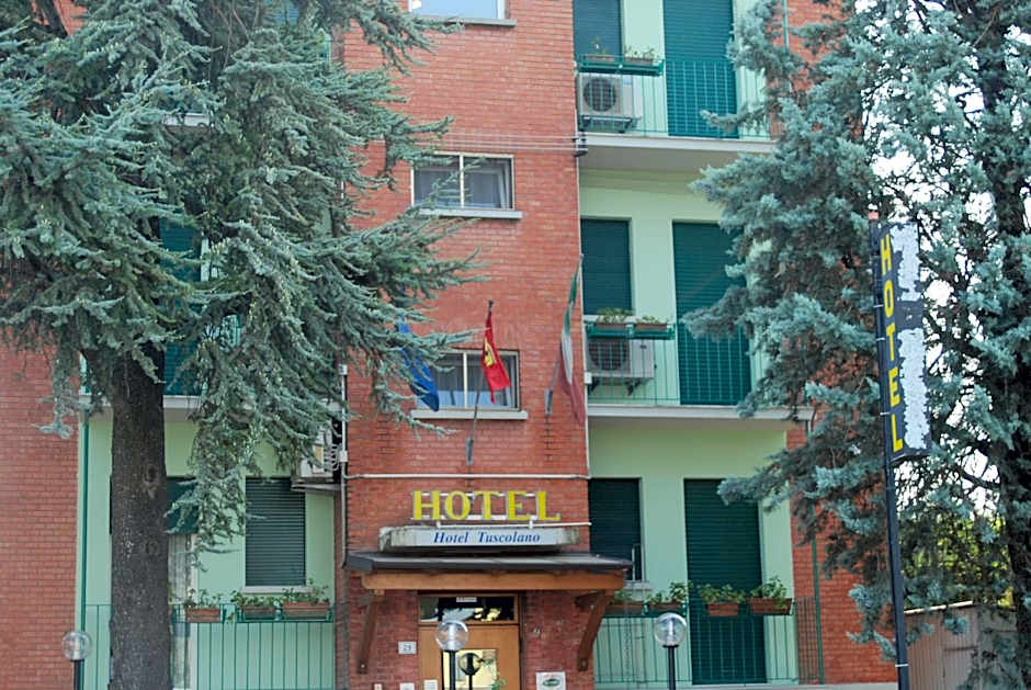 Hotel Tuscolano