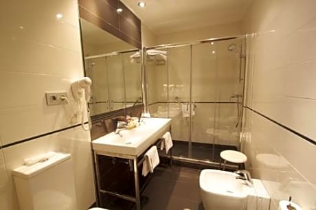 Double or Twin Room with Balcony