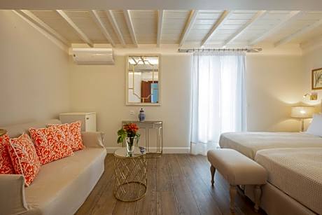 Standard Twin Room with Extra Bed