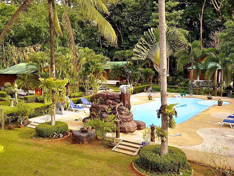 Jungle Village Bungalows 