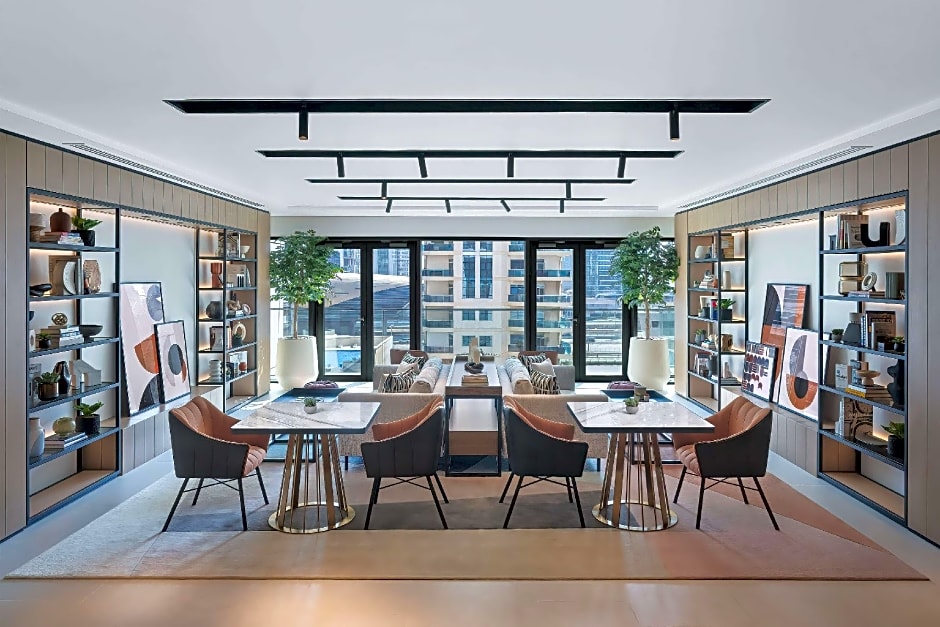 Vida Dubai Marina & Yacht Club