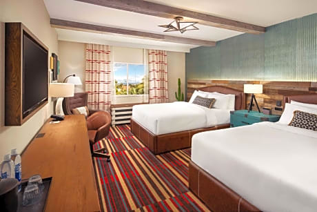 Lodge 2 Queens Beds ADA