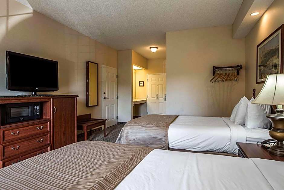 Photo 1 of 7 of 2 Double Beds