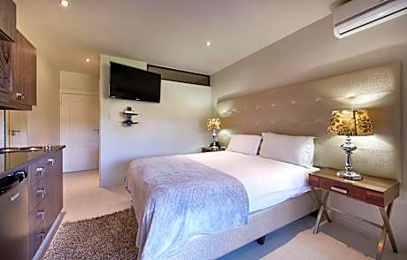 Economy Double Room with River View