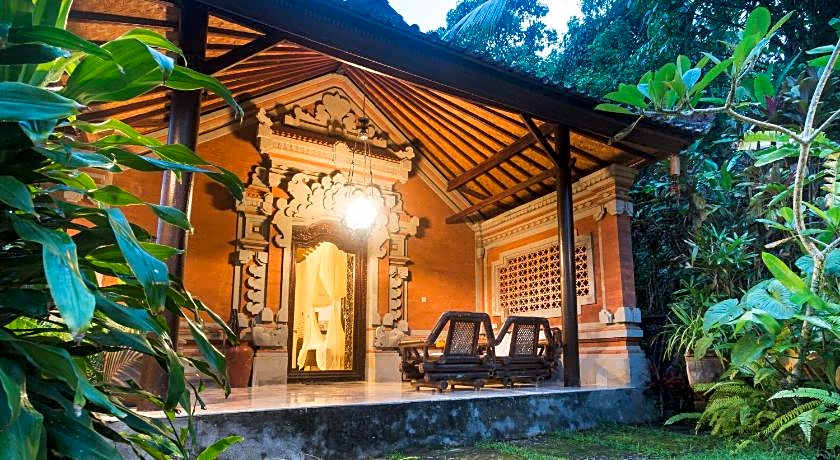 Cepik Villa Sidemen by AGATA