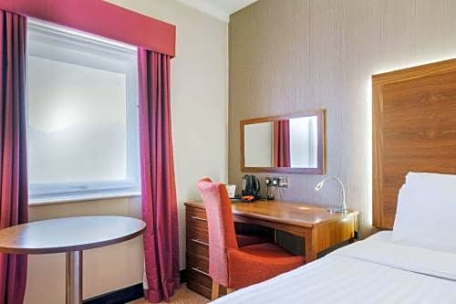 Clarion Cedar Court Wakefield Hotel