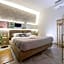 ETNEA 208 LUXURY JACUZZI SUITE Catania