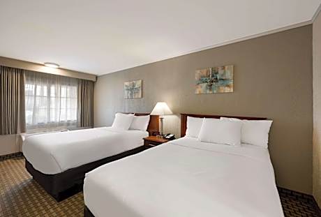 Double Room with Two Double Beds - Non-Smoking