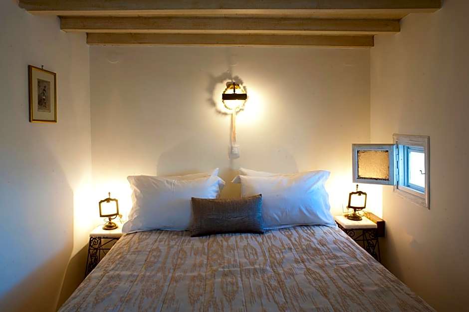 Heliophos Boutique Caves