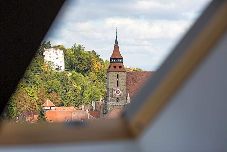 UpperHouse Suites & More