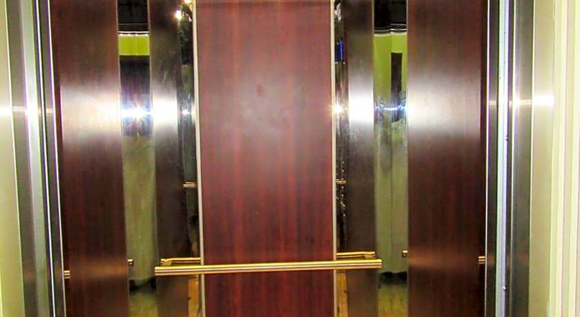 Al Ferdous Hotel Apartments