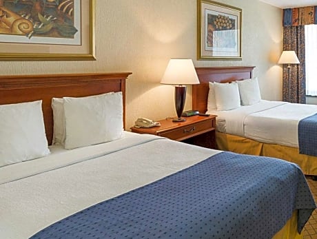 Double Room with Two Double Beds - Non Smoking