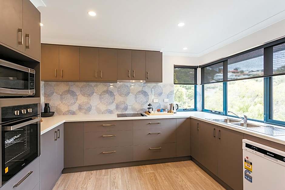 Dolphin Lodge Albany - Self Contained Apartments at Middleton Beach