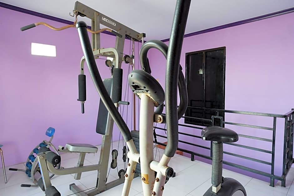 RedDoorz @ Hotel Aulia Majene