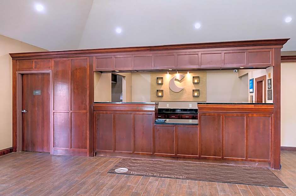 Comfort Inn & Suites Cincinnati Eastgate