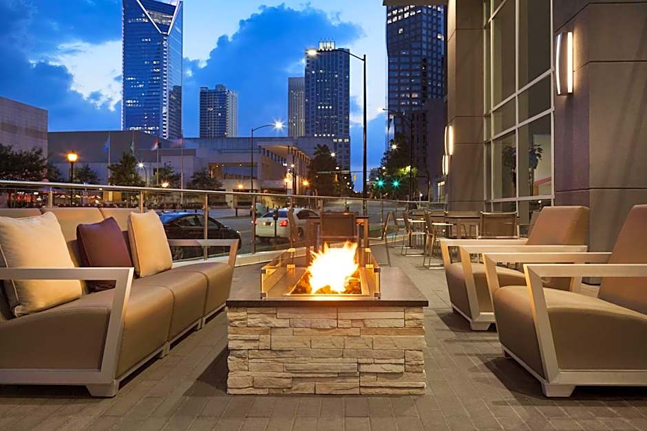 Embassy Suites by Hilton Charlotte Uptown