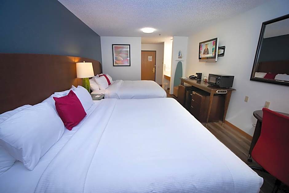 Alliance Hotel & Suites, a Howard Johnson by Wyndham