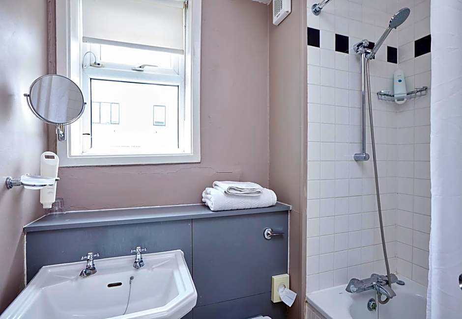 Fountain Inn by Greene King Inns