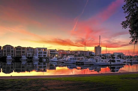Haven Marina Glenelg