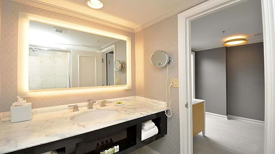 InterContinental Kansas City at the Plaza By IHG