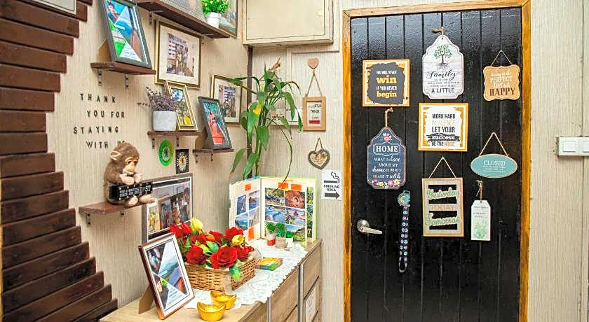 Escape Backpackers KK