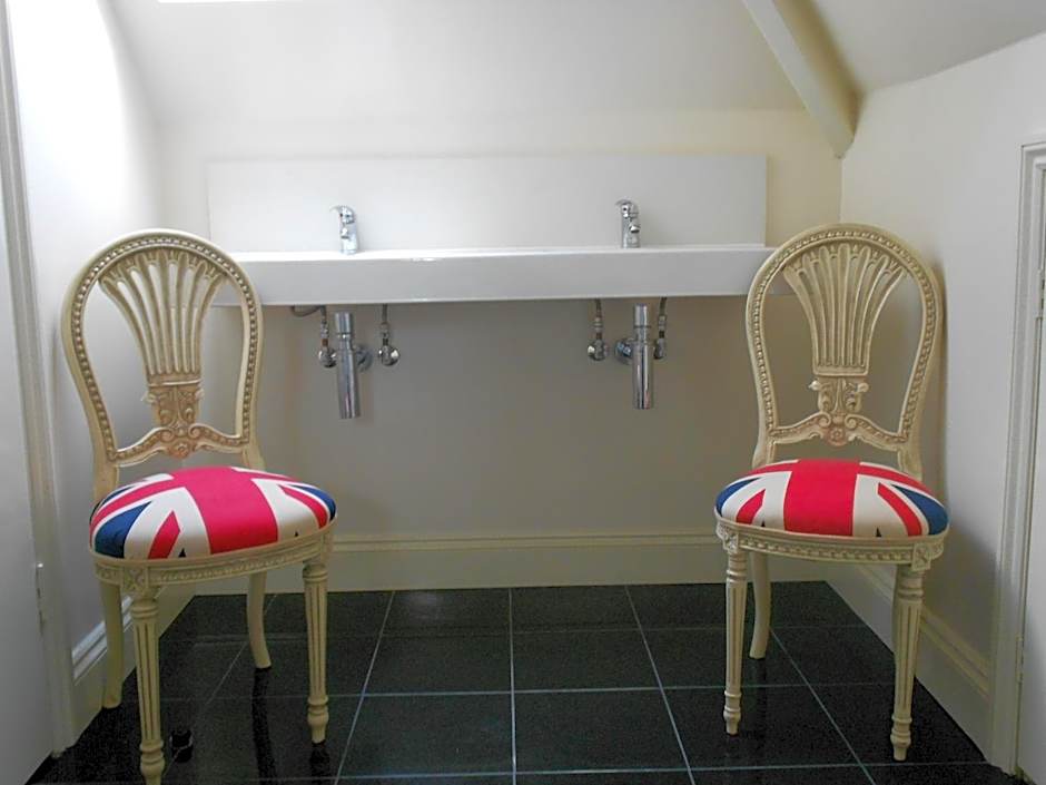 Mapesbury Hostel London