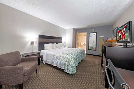 Standard King Room with Microwave & Refrigerator Disability Access Non-Smoking