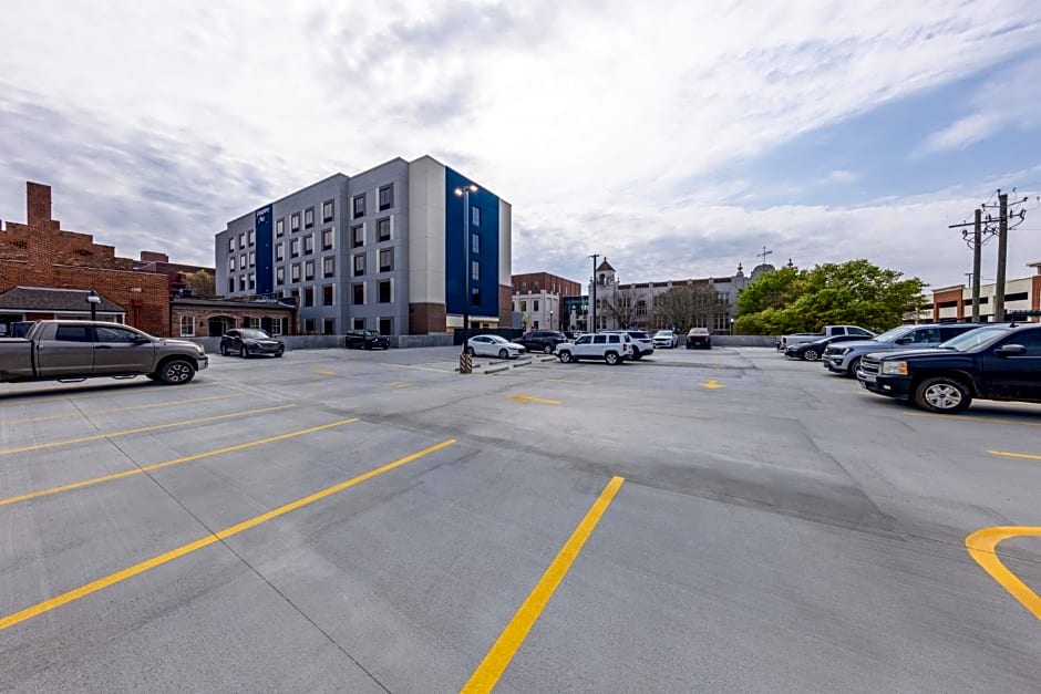 Hampton Inn By Hilton Columbus Downtown