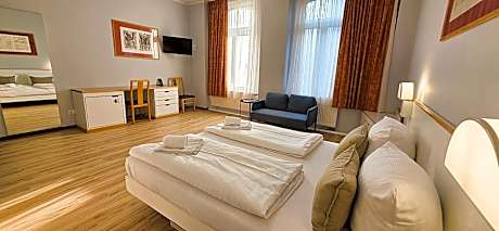 Double Room with Shared Bathroom