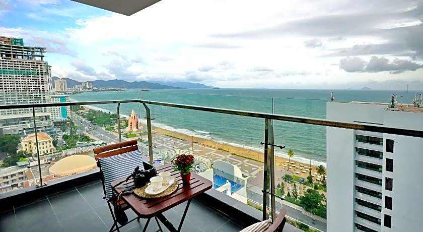 Holi Beach Hotel and Apartments