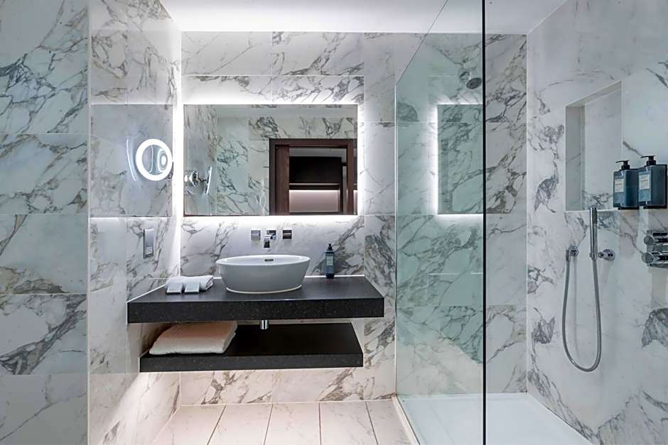 Clayton Hotel Cambridge