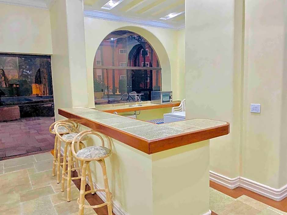 Triplex a 300 metros do mar - Guarujá Enseada - Prime Lok