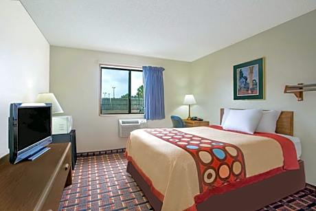 King Room - Non-Smoking