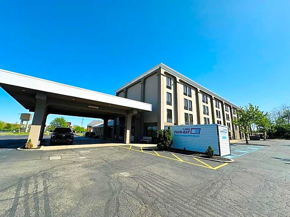 Ashbourne Hotel Canton/Hall of Fame I-77