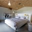 La Petite Couronne, Ecolodge & Lofts