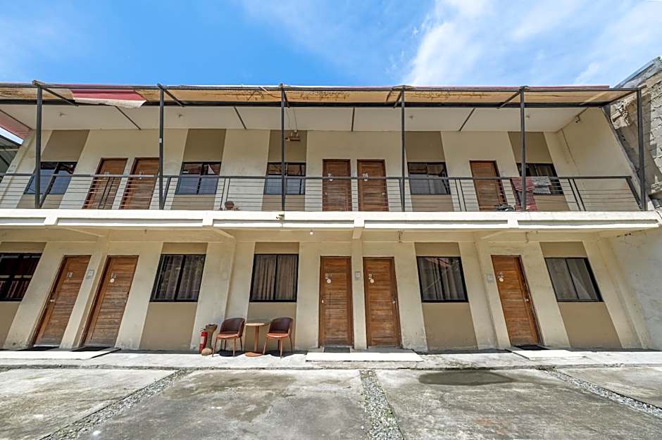 RedDoorz Plus @ Casa Lucia Sindalan San Fernando City Pampanga