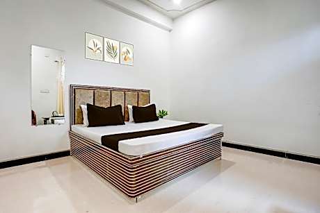 Hotel O Kanha galaxy brothers group