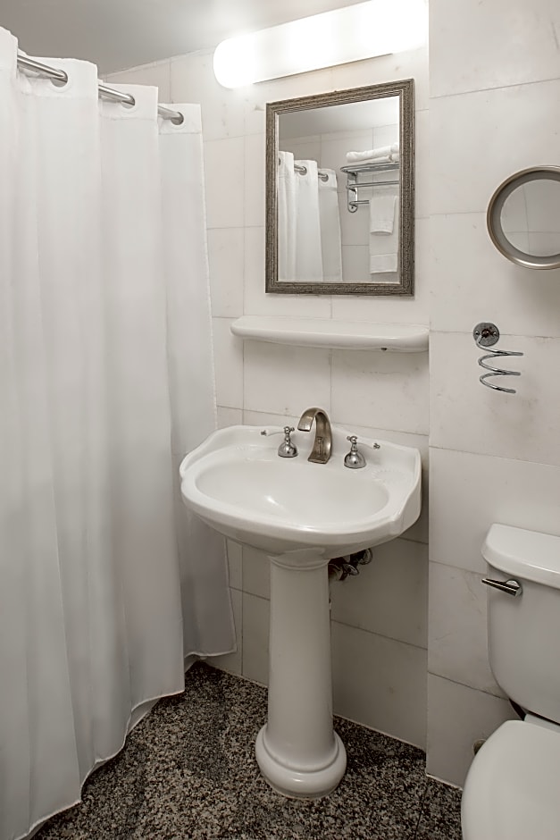 Sherry Frontenac Oceanfront