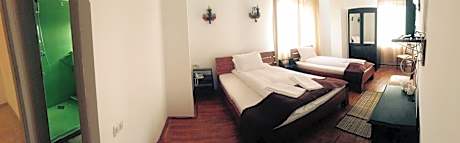 Triple Room with Bathroom