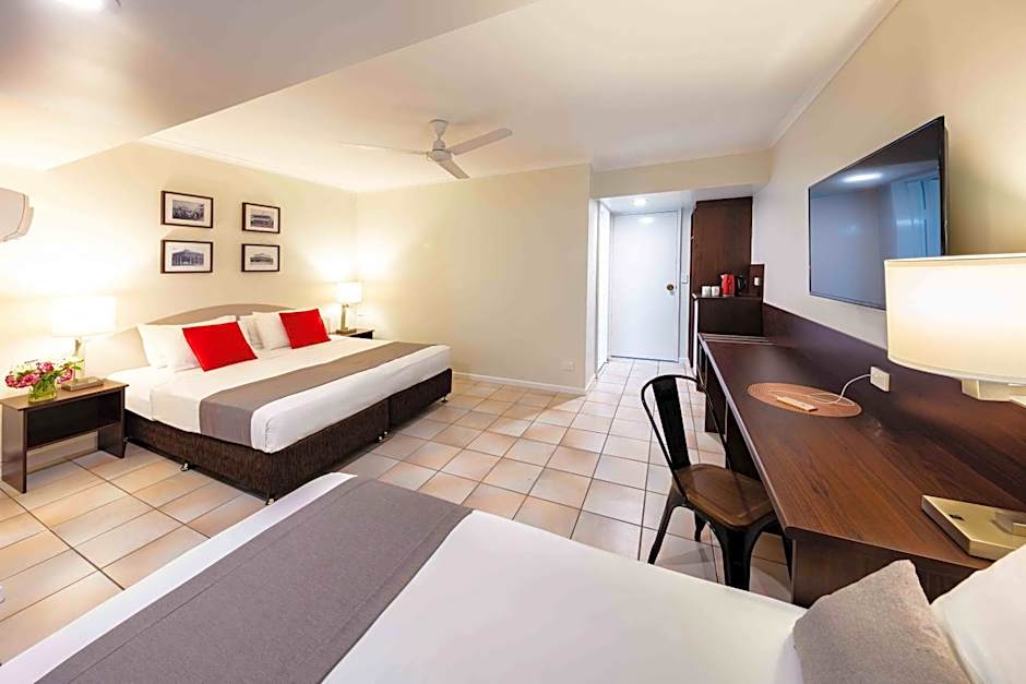 Hides Hotel Cairns