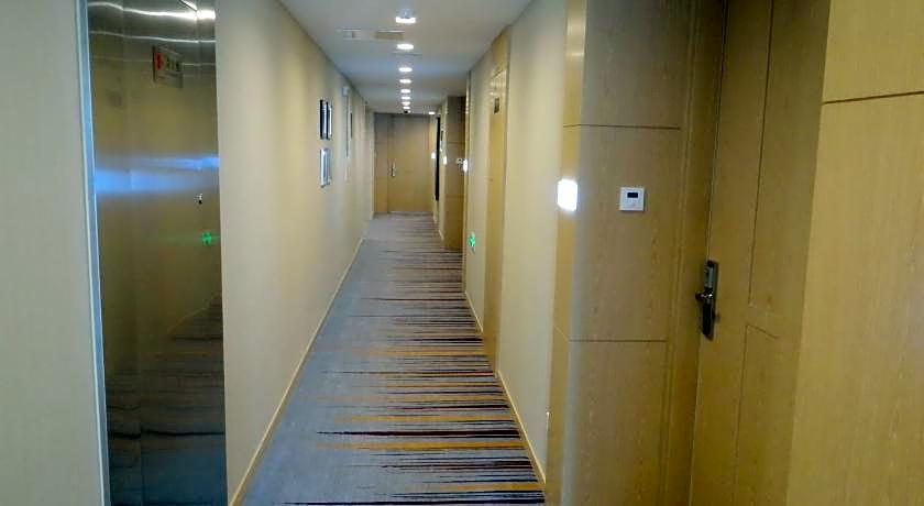 Suzhou Sun Plaza Hotel