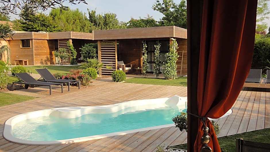 Timazen Lodges Agen Sud