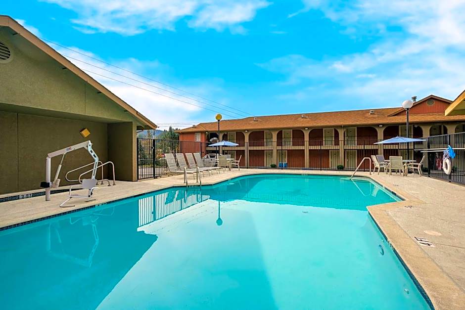 Best Western Willits Inn