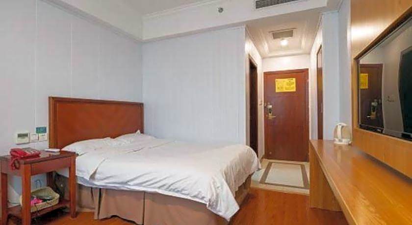 GreenTree Inn JiangSu WuXi BinHu TaiHu Pearl Development Mansion Business Hotel